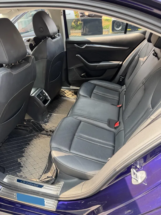 2021 Skoda Octavia 1.4T 150HP L4 7DCT,autocango,china used car exporter,china ev exporter,chinese used car exporter,chinese used ev exporter