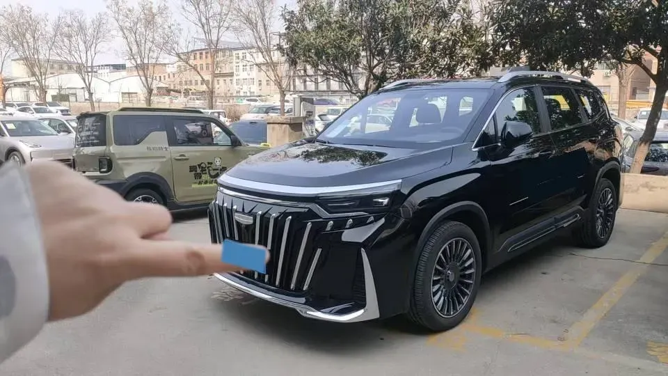 2025 Geely Okavango L 2.0T 218HP L4 7DCT,autocango,china used car exporter,china ev exporter,chinese used car exporter,chinese used ev exporter