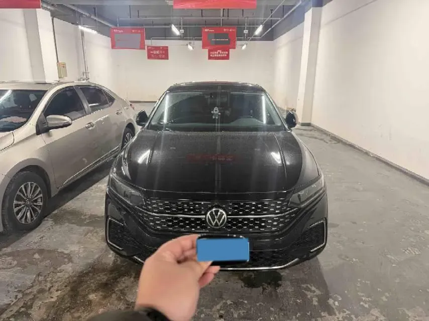 2024 Volkswagen Passat 2.0T 186HP L4 7DCT,autocango,china used car exporter,china ev exporter,chinese used car exporter,chinese used ev exporter