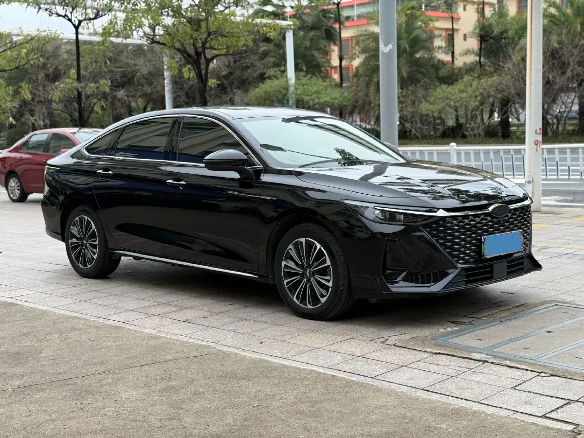 2024 Fulwin FulwinA8 1.5T 156HP L4 1DHT PHEV 18.3KWH,autocango,china used car exporter,china ev exporter,chinese used car exporter,chinese used ev exporter