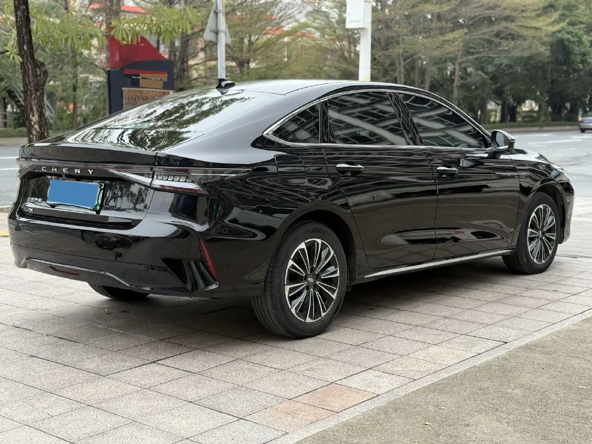 2024 Fulwin FulwinA8 1.5T 156HP L4 1DHT PHEV 18.3KWH,autocango,china used car exporter,china ev exporter,chinese used car exporter,chinese used ev exporter