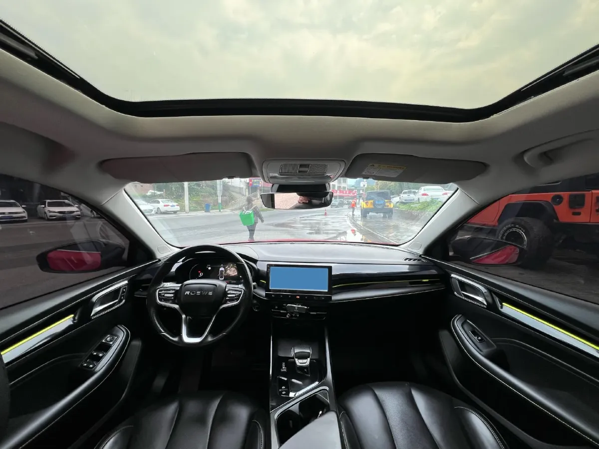 2021 Roewe i5 1.5T 173HP L4 7DCT,autocango,china used car exporter,china ev exporter,chinese used car exporter,chinese used ev exporter