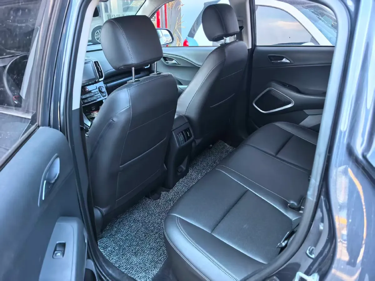 2018 Hyundai ix35 2.0L 160HP L4 6AT,autocango,china used car exporter,china ev exporter,chinese used car exporter,chinese used ev exporter