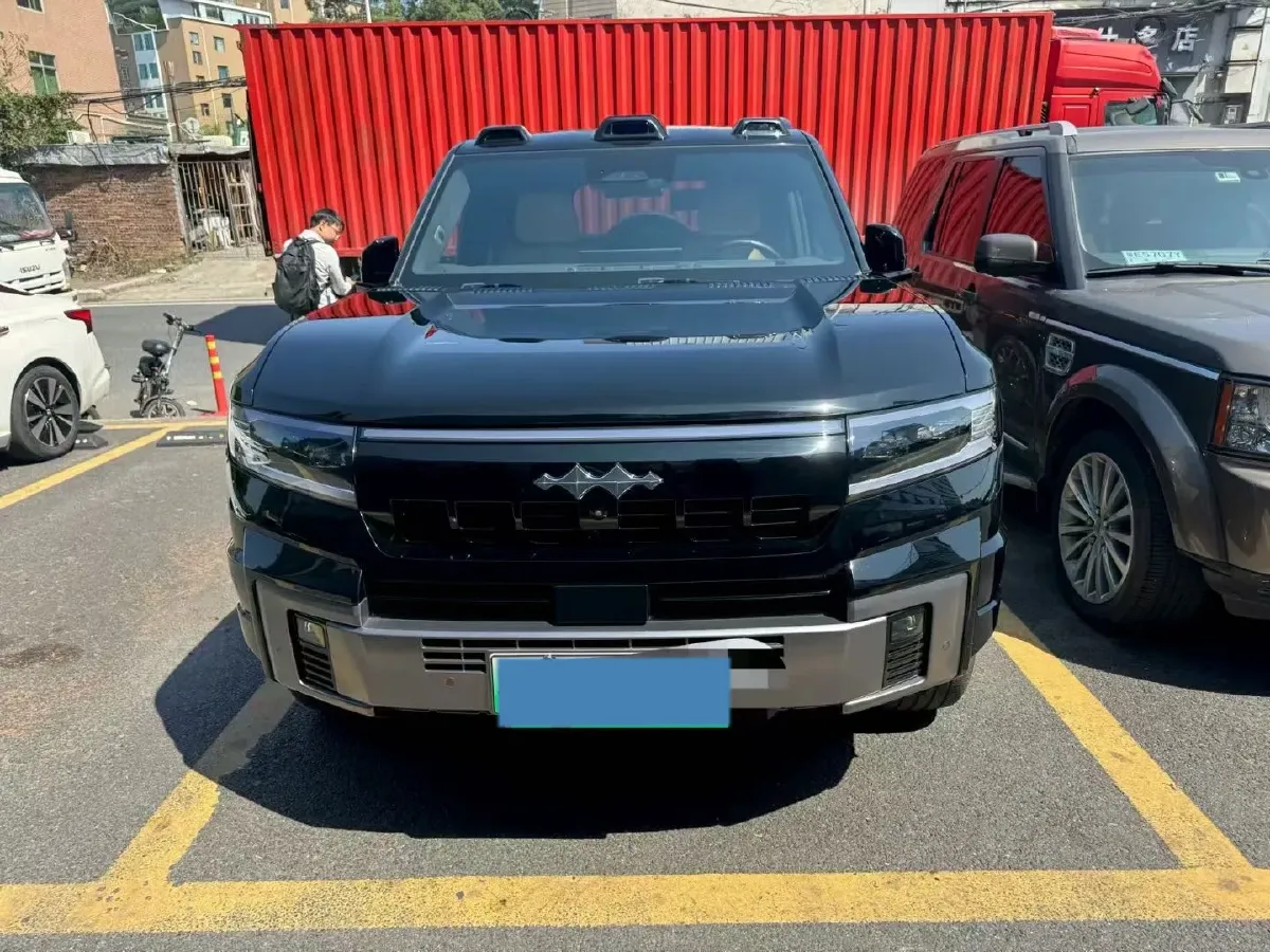 2025 FangChengBao Bao 8 2.0T 245HP L4 E-CVT PHEV 36.8KWH,autocango,china used car exporter,china ev exporter,chinese used car exporter,chinese used ev exporter