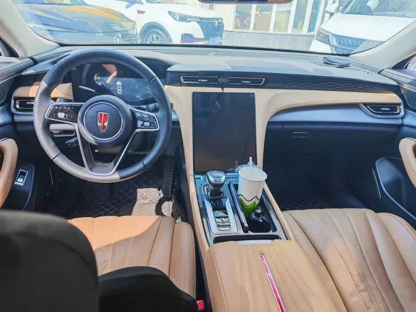 2023 HongQi H5 2.0T 224HP L4 8AT,autocango,china used car exporter,china ev exporter,chinese used car exporter,chinese used ev exporter