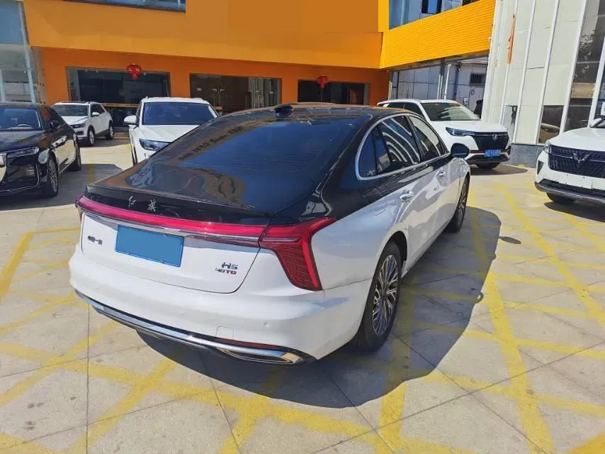 2023 HongQi H5 2.0T 224HP L4 8AT,autocango,china used car exporter,china ev exporter,chinese used car exporter,chinese used ev exporter