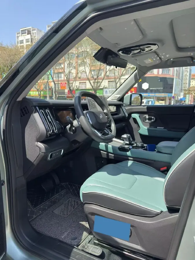 2025 Jetour Traveller 2.0T 254HP L4 7DCT,autocango,china used car exporter,china ev exporter,chinese used car exporter,chinese used ev exporter