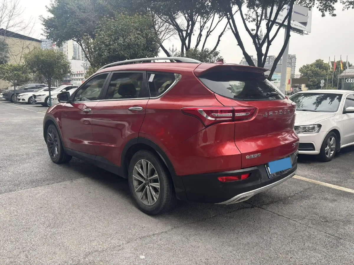 2018 Jetour X70 1.5T 147HP L4 5MT,autocango,china used car exporter,china ev exporter,chinese used car exporter,chinese used ev exporter