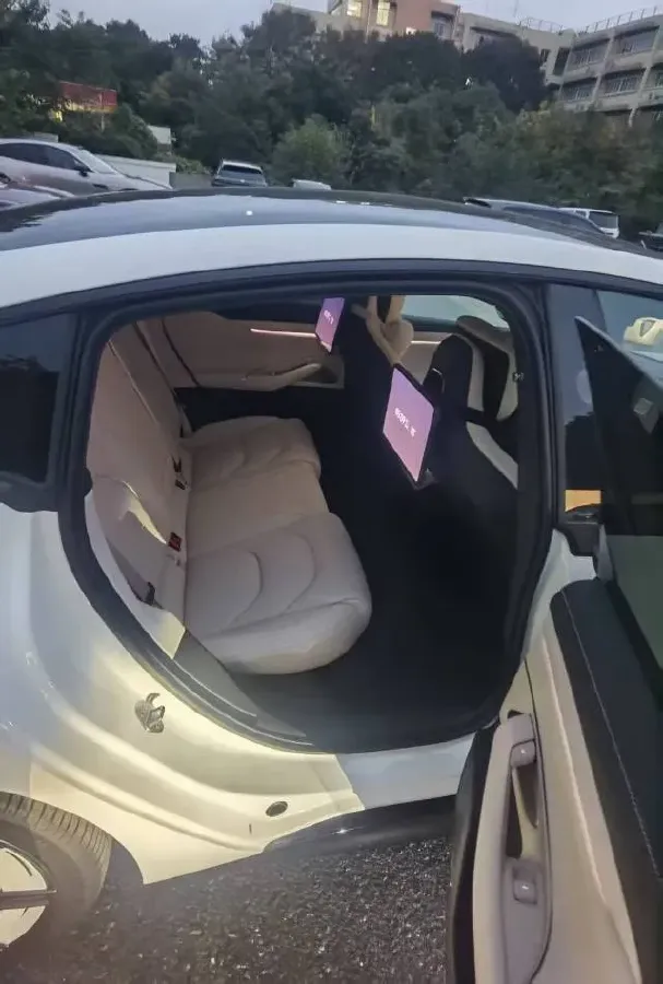 2024 MI SU7 BEV 73.6KWH,autocango,china used car exporter,china ev exporter,chinese used car exporter,chinese used ev exporter