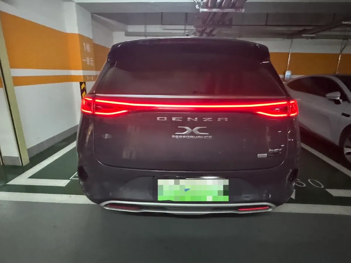 2020 Denza X 2.0T 192HP L4 6DCT PHEV 24KWH,autocango,china used car exporter,china ev exporter,chinese used car exporter,chinese used ev exporter
