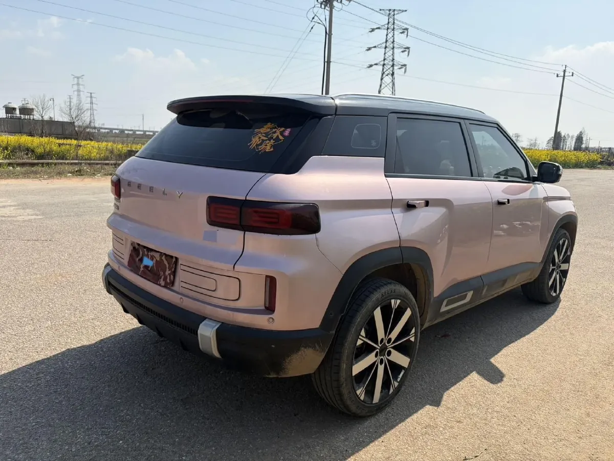 2023 Geely ICON 1.5T 181HP L4 7DCT,autocango,china used car exporter,china ev exporter,chinese used car exporter,chinese used ev exporter