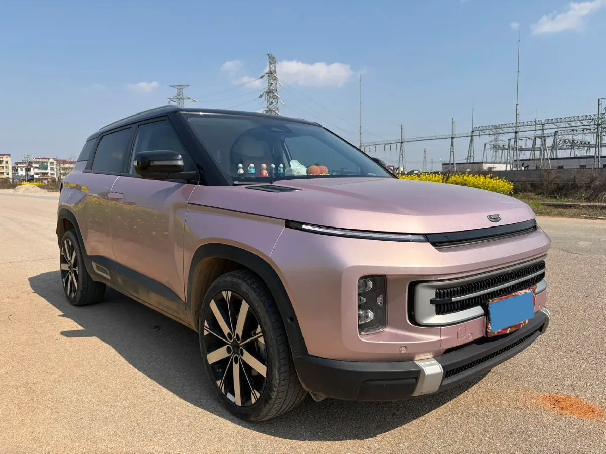 2023 Geely ICON 1.5T 181HP L4 7DCT,autocango,china used car exporter,china ev exporter,chinese used car exporter,chinese used ev exporter