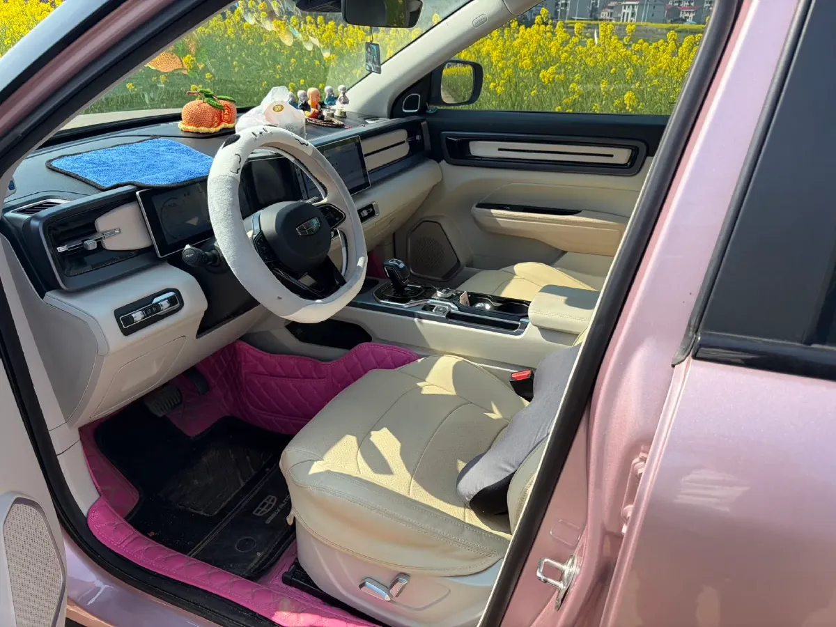 2023 Geely ICON 1.5T 181HP L4 7DCT,autocango,china used car exporter,china ev exporter,chinese used car exporter,chinese used ev exporter