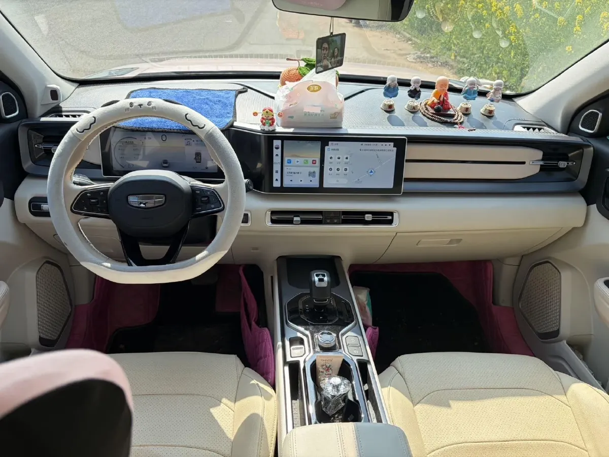 2023 Geely ICON 1.5T 181HP L4 7DCT,autocango,china used car exporter,china ev exporter,chinese used car exporter,chinese used ev exporter