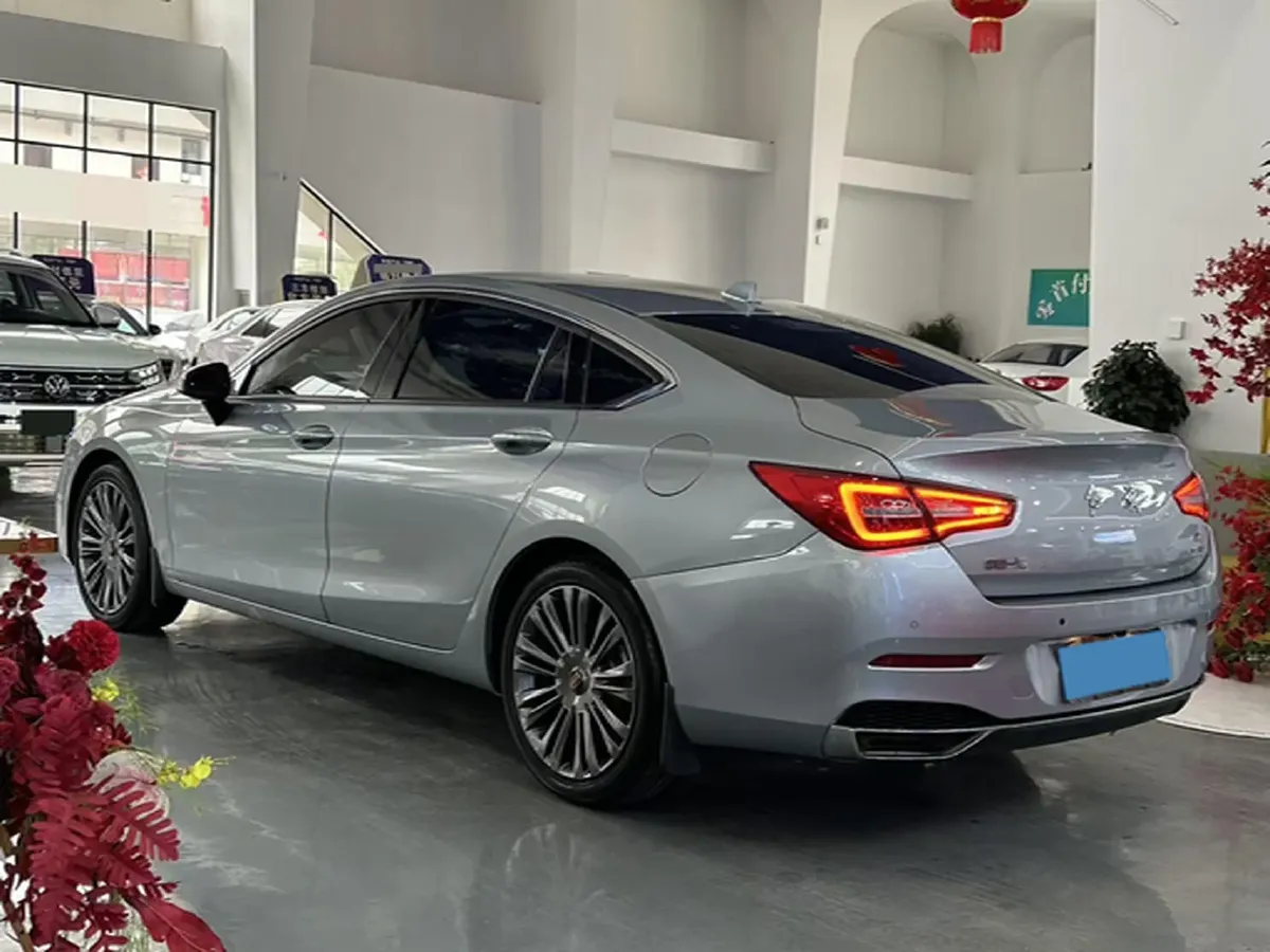 2022 HongQi H5 1.5T 169HP L4 7DCT,autocango,china used car exporter,china ev exporter,chinese used car exporter,chinese used ev exporter