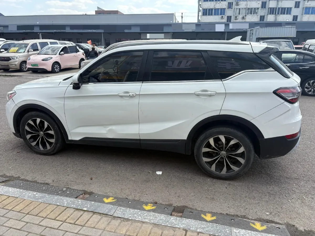 2018 Brilliance Auto V6 1.5T 150HP L4 7DCT,autocango,china used car exporter,china ev exporter,chinese used car exporter,chinese used ev exporter