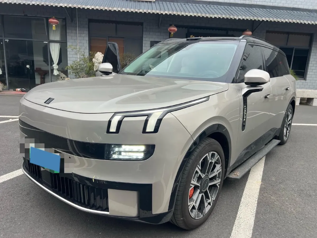 2025 LYNK&CO 900 2.0T 254HP L4 3DHT PHEV,autocango,china used car exporter,china ev exporter,chinese used car exporter,chinese used ev exporter