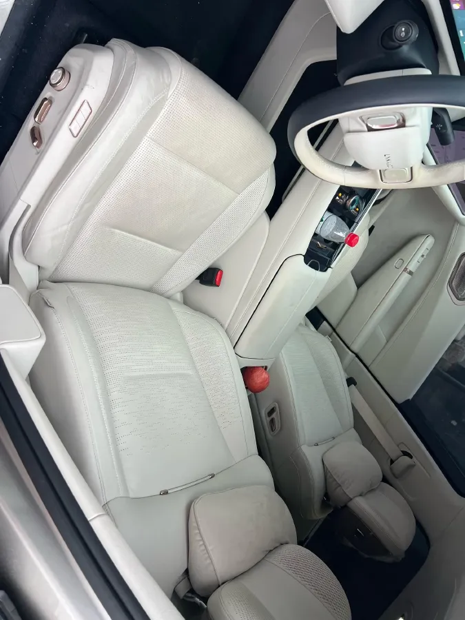 2025 LYNK&CO 900 2.0T 254HP L4 3DHT PHEV,autocango,china used car exporter,china ev exporter,chinese used car exporter,chinese used ev exporter