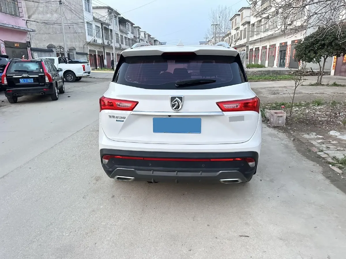 2018 BaoJun 530 1.5T 150HP L4 6MT,autocango,china used car exporter,china ev exporter,chinese used car exporter,chinese used ev exporter