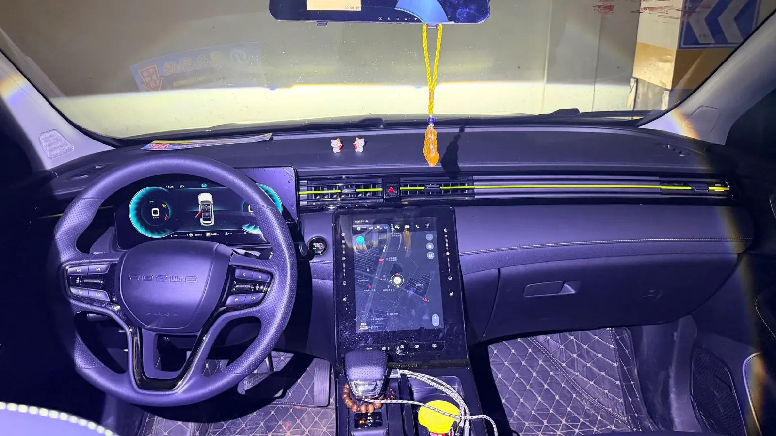 2023 Roewe RX5 1.5T 181HP L4 7DCT,autocango,china used car exporter,china ev exporter,chinese used car exporter,chinese used ev exporter