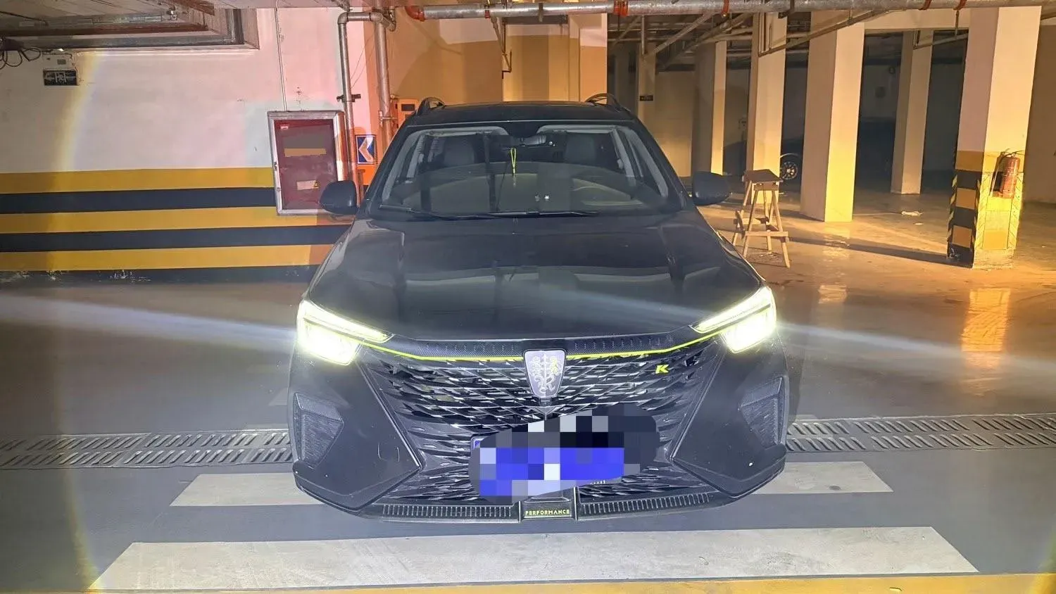 2023 Roewe RX5 1.5T 181HP L4 7DCT,autocango,china used car exporter,china ev exporter,chinese used car exporter,chinese used ev exporter