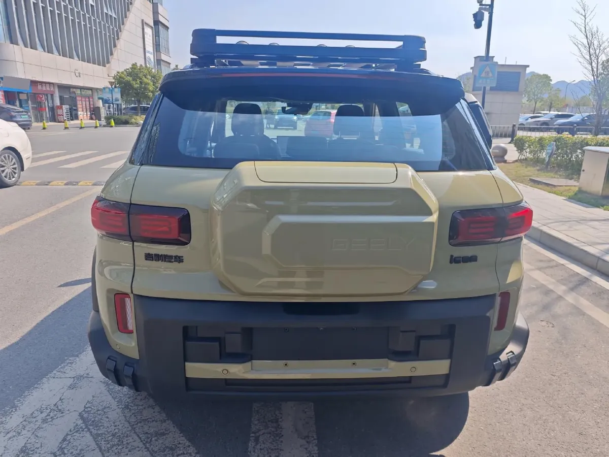 2025 Geely Cowboy 1.5T 181HP L4 7DCT,autocango,china used car exporter,china ev exporter,chinese used car exporter,chinese used ev exporter