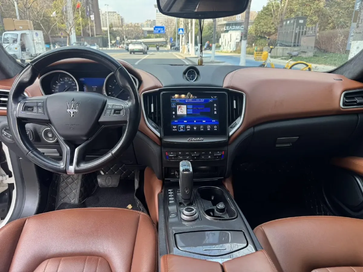 2019 Maserati Ghibli 3.0T 350HP V6 8AT,autocango,china used car exporter,china ev exporter,chinese used car exporter,chinese used ev exporter