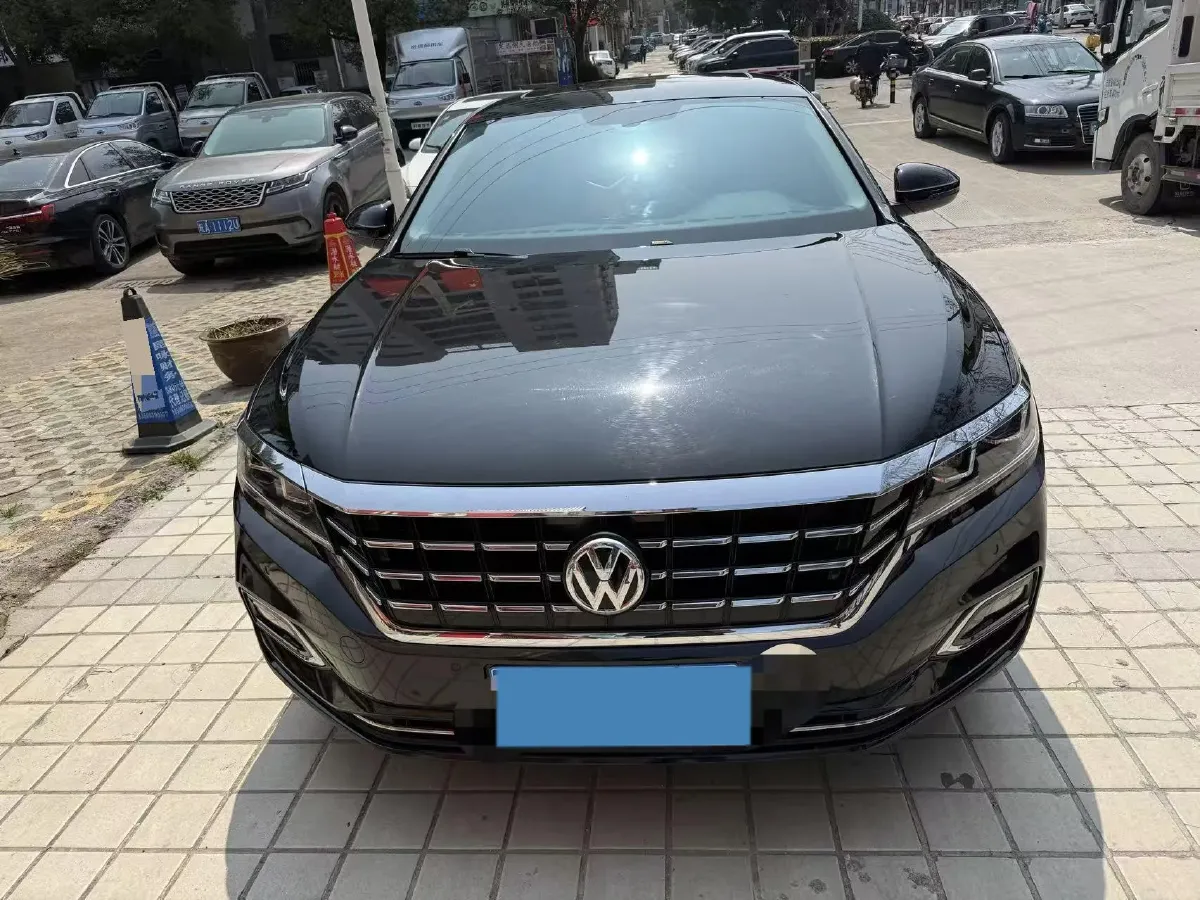 2020 Volkswagen Passat 2.0T 186HP L4 7DCT,autocango,china used car exporter,china ev exporter,chinese used car exporter,chinese used ev exporter