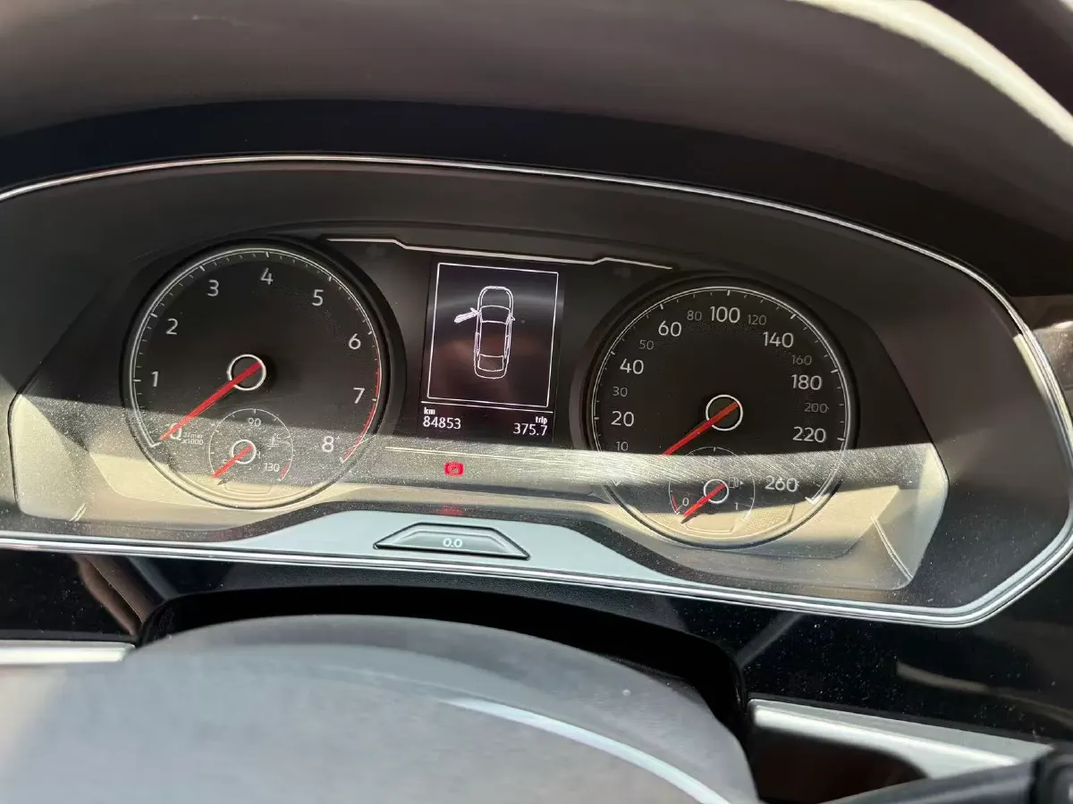 2020 Volkswagen Passat 2.0T 186HP L4 7DCT,autocango,china used car exporter,china ev exporter,chinese used car exporter,chinese used ev exporter