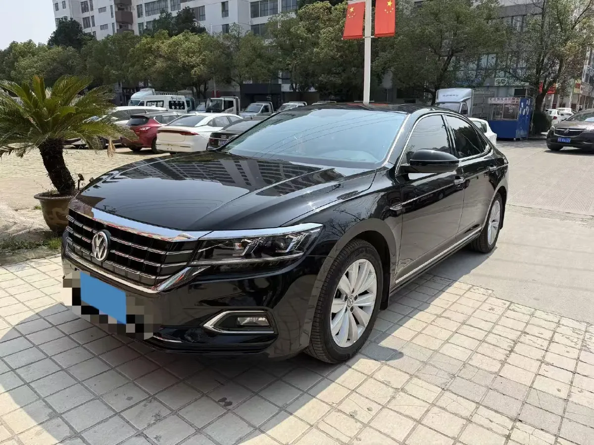 2020 Volkswagen Passat 2.0T 186HP L4 7DCT,autocango,china used car exporter,china ev exporter,chinese used car exporter,chinese used ev exporter