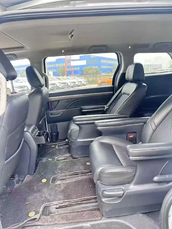 2021 GAC Trumpchi M8 2.0T 252HP L4 8AT,autocango,china used car exporter,china ev exporter,chinese used car exporter,chinese used ev exporter