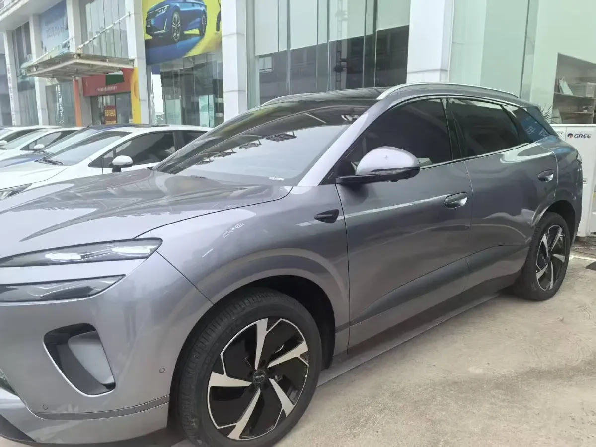 2025 LanDian E5 PLUS 1.5L 95HP L4 E-CVT PHEV,autocango,china used car exporter,china ev exporter,chinese used car exporter,chinese used ev exporter