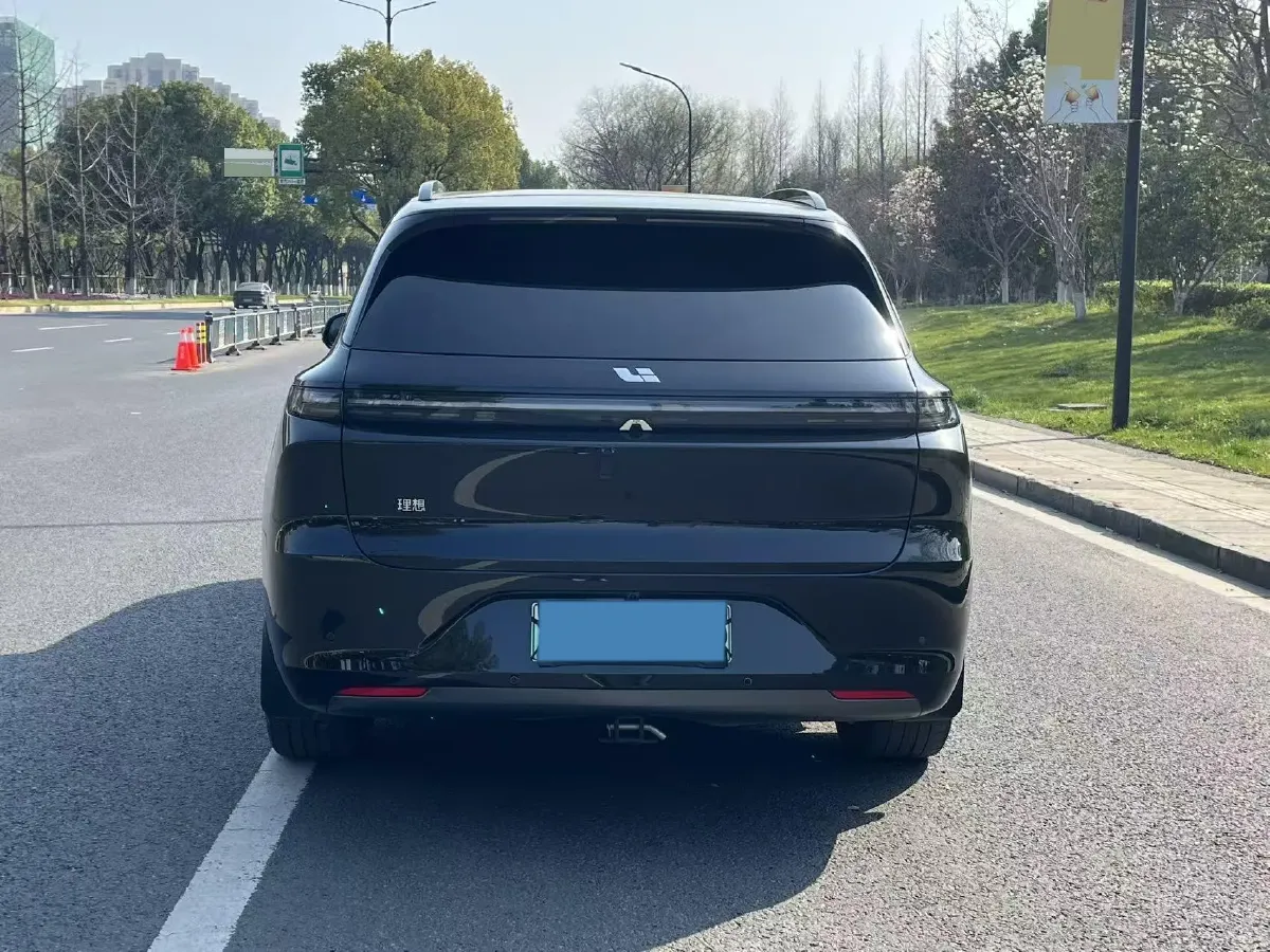 2024 Li L6 Range Extended 154HP L4 REEV 36.8KWH,autocango,china used car exporter,china ev exporter,chinese used car exporter,chinese used ev exporter