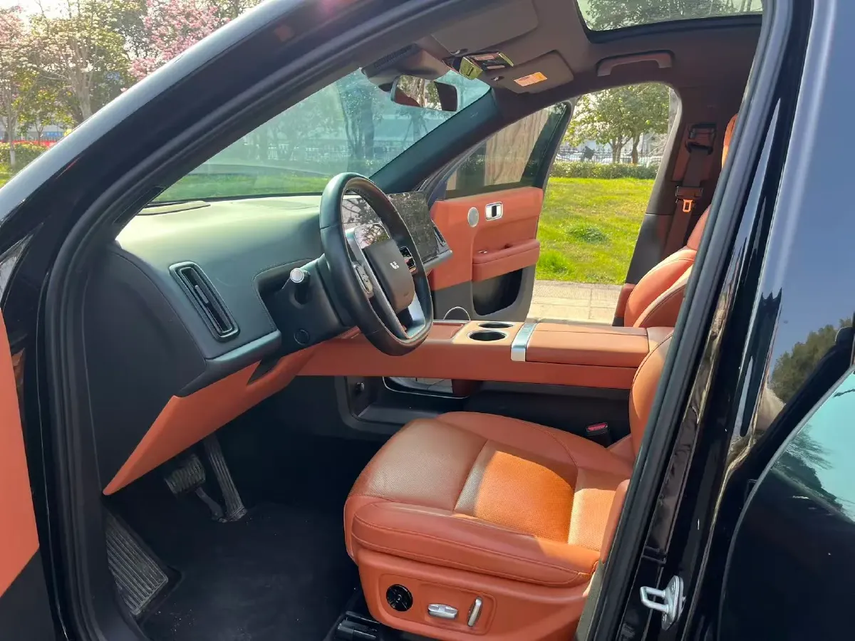 2024 Li L6 Range Extended 154HP L4 REEV 36.8KWH,autocango,china used car exporter,china ev exporter,chinese used car exporter,chinese used ev exporter