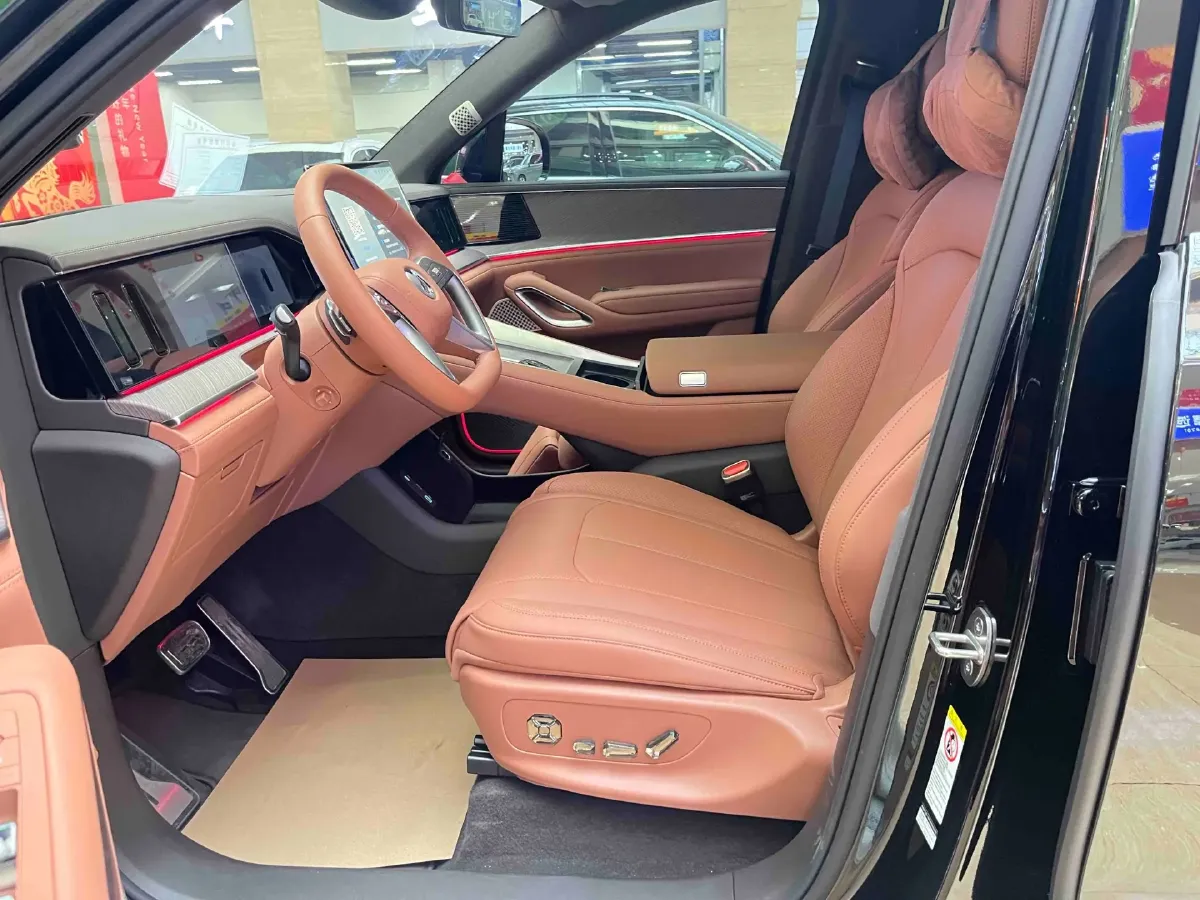 2026 Denza DenzaN9 2.0T 207HP L4 E-CVT PHEV,autocango,china used car exporter,china ev exporter,chinese used car exporter,chinese used ev exporter