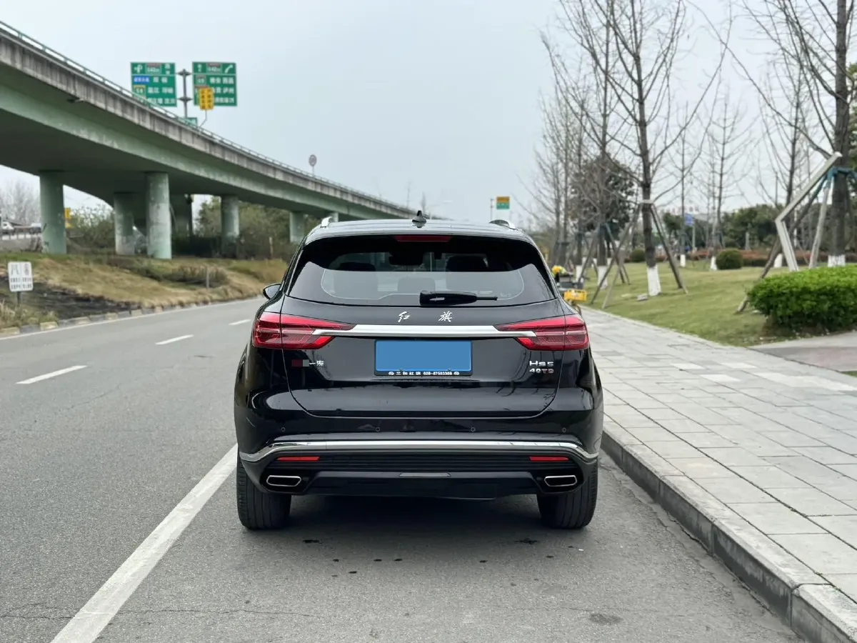 2022 HongQi HS5 2.0T 224HP L4 6AT,autocango,china used car exporter,china ev exporter,chinese used car exporter,chinese used ev exporter