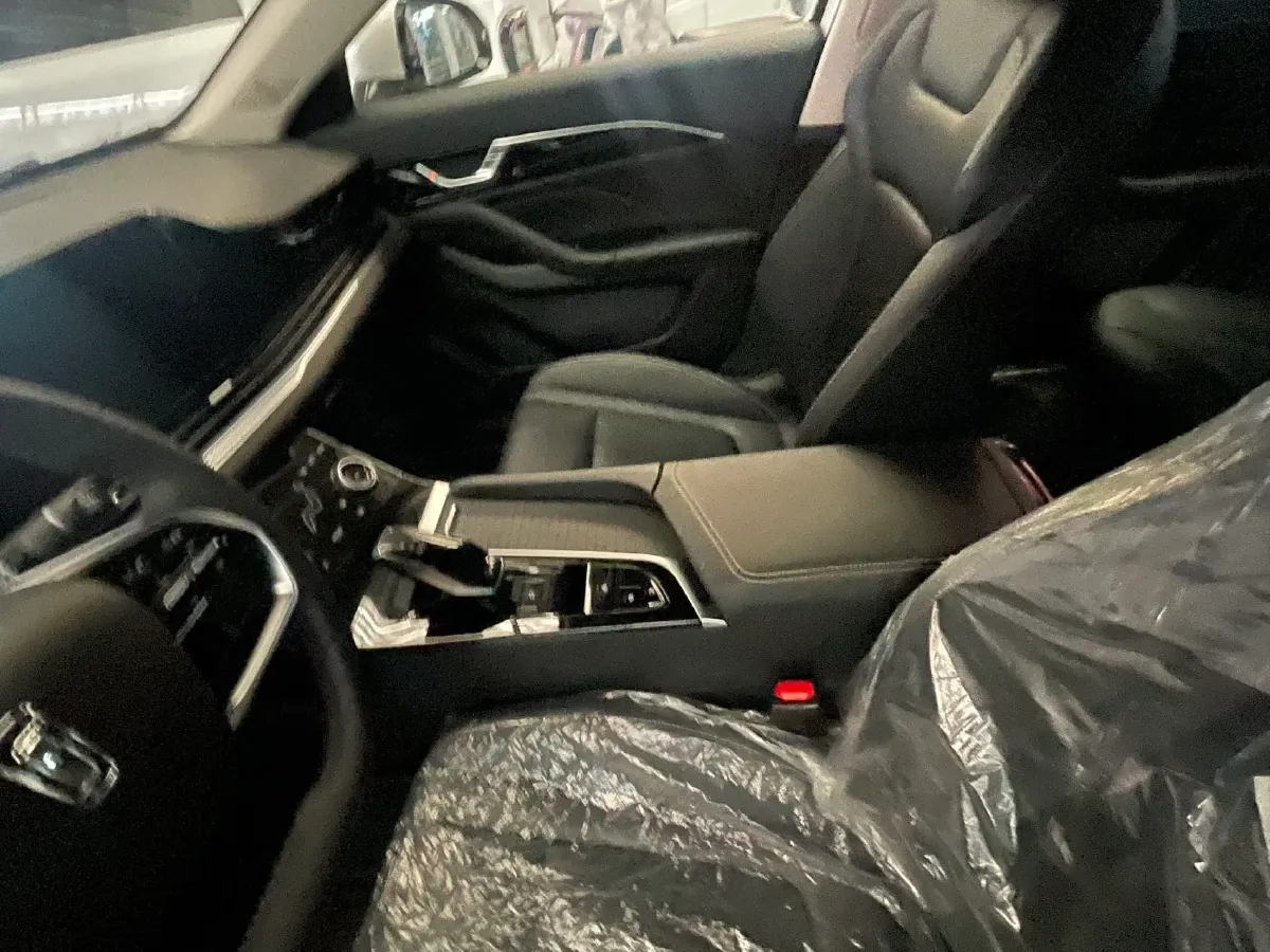 2023 Bestune B70 1.5T 169HP L4 7DCT,autocango,china used car exporter,china ev exporter,chinese used car exporter,chinese used ev exporter