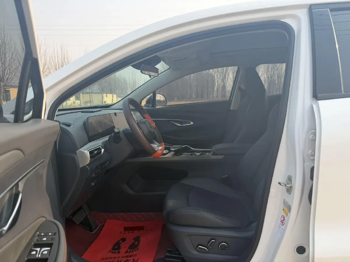 2021 ChangAn UNI-T 1.5T 180HP L4 7DCT,autocango,china used car exporter,china ev exporter,chinese used car exporter,chinese used ev exporter