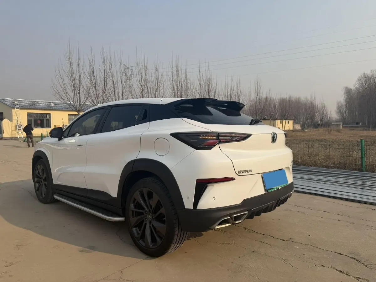 2021 ChangAn UNI-T 1.5T 180HP L4 7DCT,autocango,china used car exporter,china ev exporter,chinese used car exporter,chinese used ev exporter