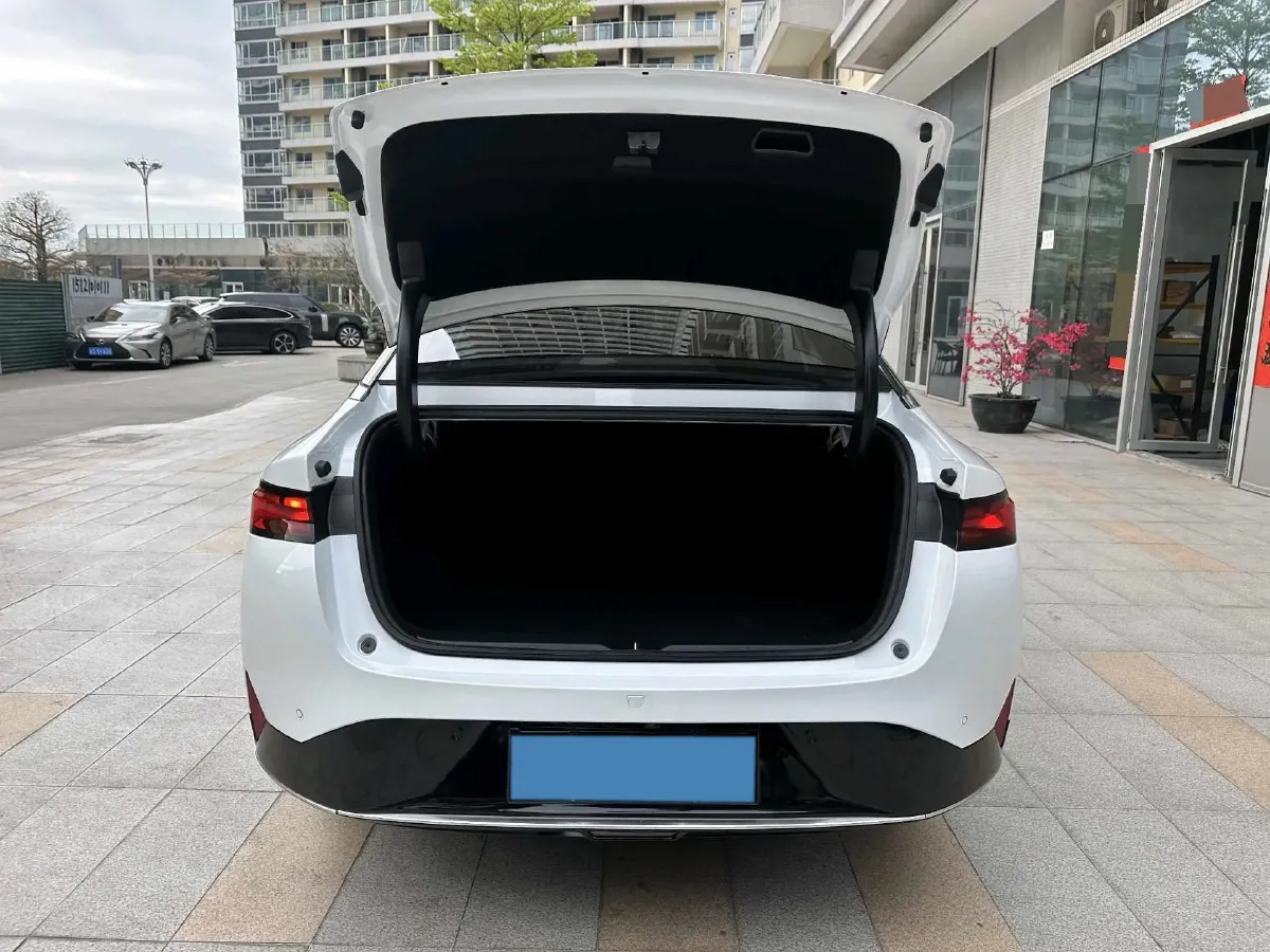 2021 ChangAn UNI-K 2.0T 233HP L4 8AT,autocango,china used car exporter,china ev exporter,chinese used car exporter,chinese used ev exporter