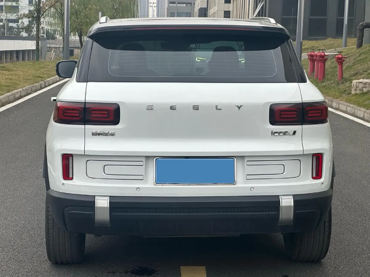 2023 Geely ICON 1.5T 181HP L4 7DCT,autocango,china used car exporter,china ev exporter,chinese used car exporter,chinese used ev exporter