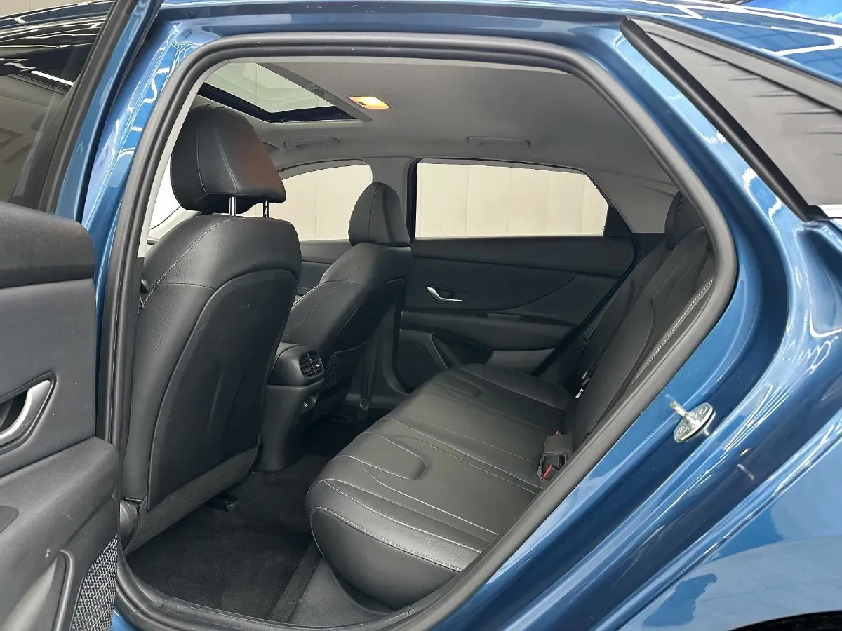 2022 Hyundai Elantra 1.5L 115HP L4 CVT,autocango,china used car exporter,china ev exporter,chinese used car exporter,chinese used ev exporter