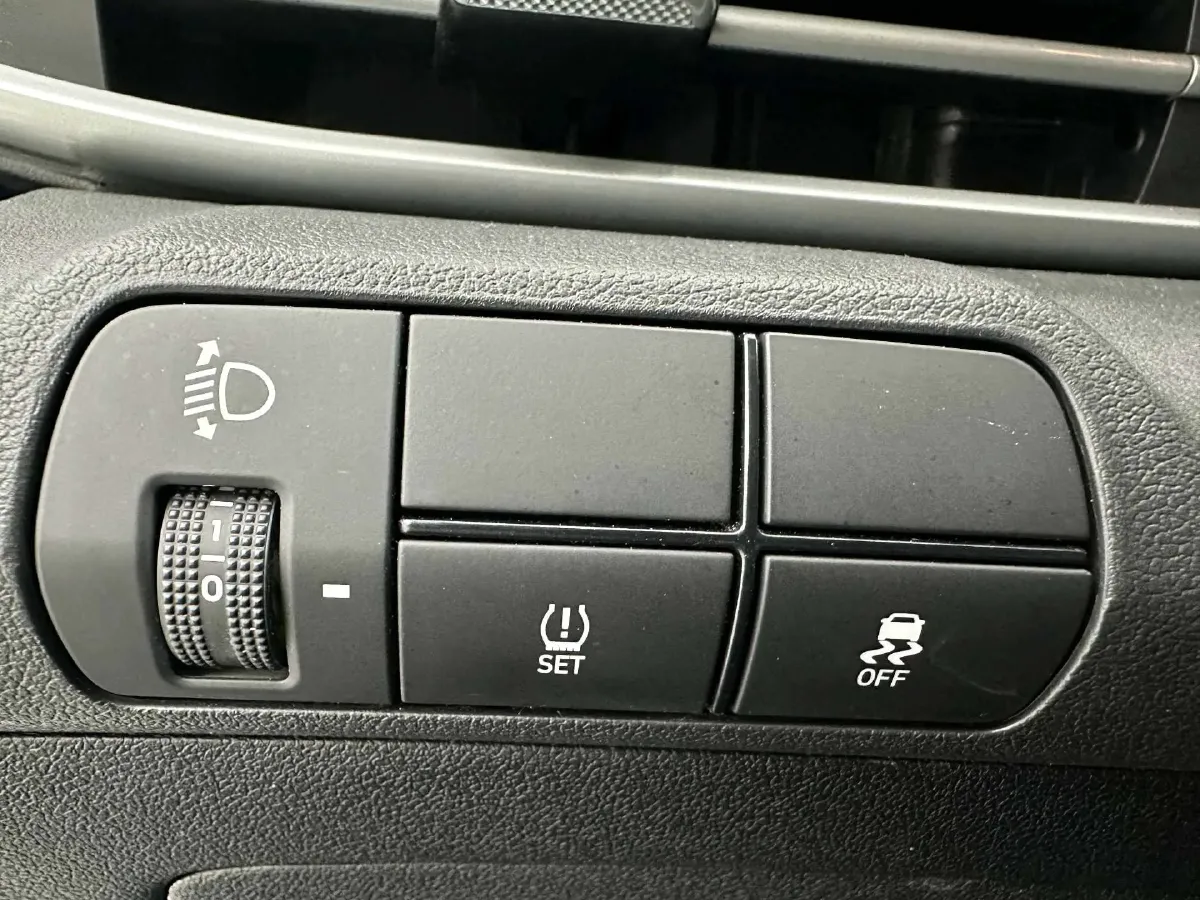 2022 Hyundai Elantra 1.5L 115HP L4 CVT,autocango,china used car exporter,china ev exporter,chinese used car exporter,chinese used ev exporter