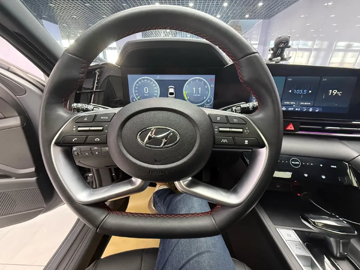 2022 Hyundai Elantra 1.5L 115HP L4 CVT,autocango,china used car exporter,china ev exporter,chinese used car exporter,chinese used ev exporter