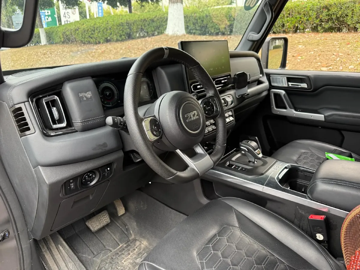 2024 212 212 T01 2.0T 252HP L4 8AT,autocango,china used car exporter,china ev exporter,chinese used car exporter,chinese used ev exporter