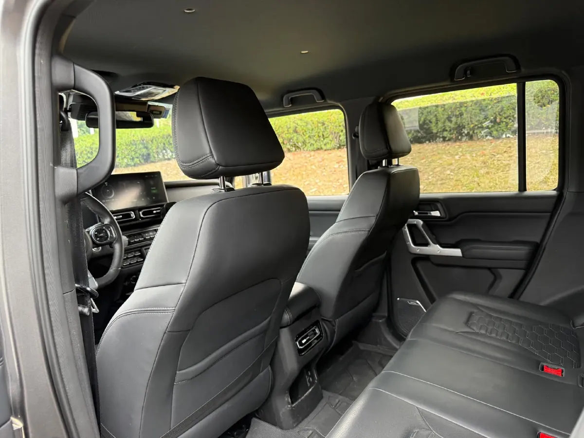 2024 212 212 T01 2.0T 252HP L4 8AT,autocango,china used car exporter,china ev exporter,chinese used car exporter,chinese used ev exporter