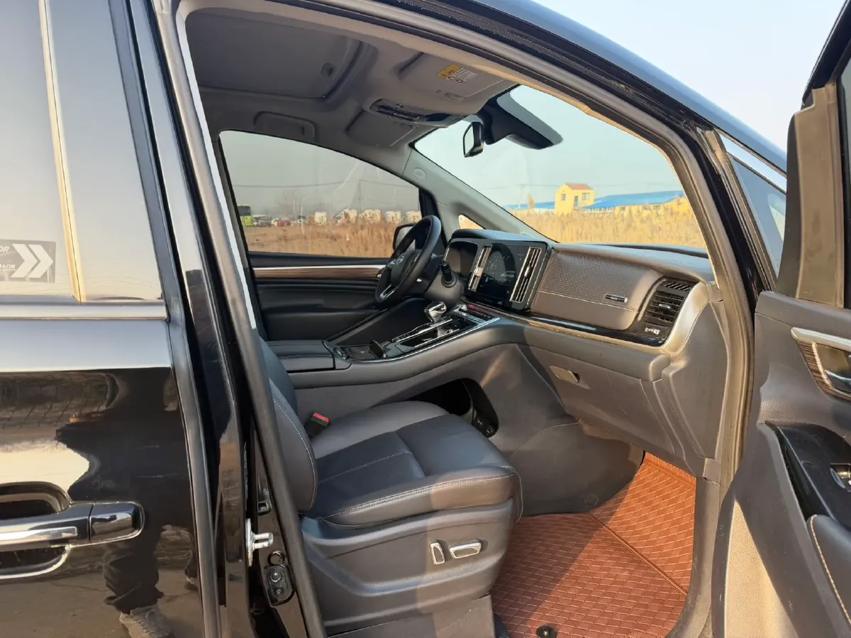 2021 GAC Trumpchi M8 2.0T 252HP L4 8AT,autocango,china used car exporter,china ev exporter,chinese used car exporter,chinese used ev exporter