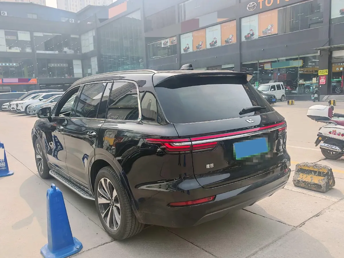 2021 Li ONE Range Extended 131HP REEV 40.5KWH,autocango,china used car exporter,china ev exporter,chinese used car exporter,chinese used ev exporter