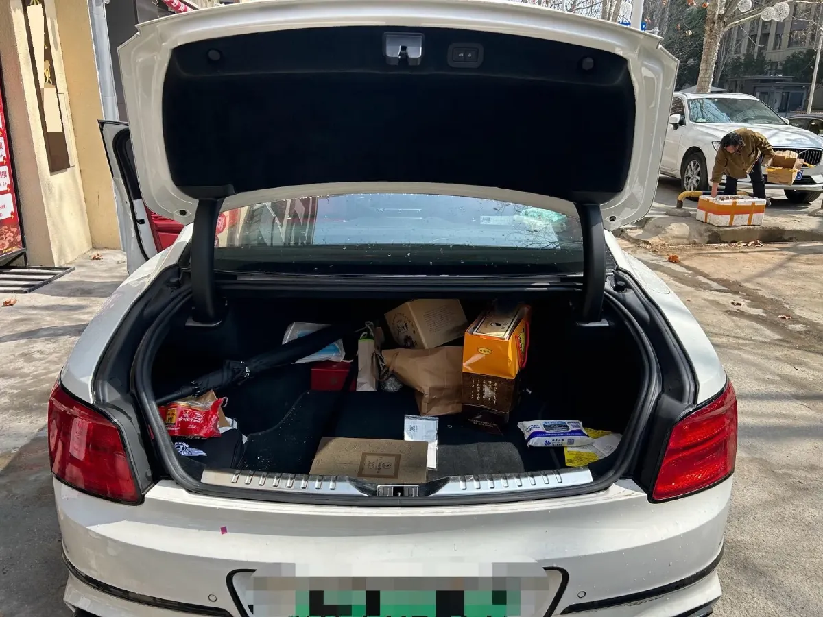 2022 Bentley Flying Spur 2.9T 416HP V6 8DCT PHEV 18KWH,autocango,china used car exporter,china ev exporter,chinese used car exporter,chinese used ev exporter