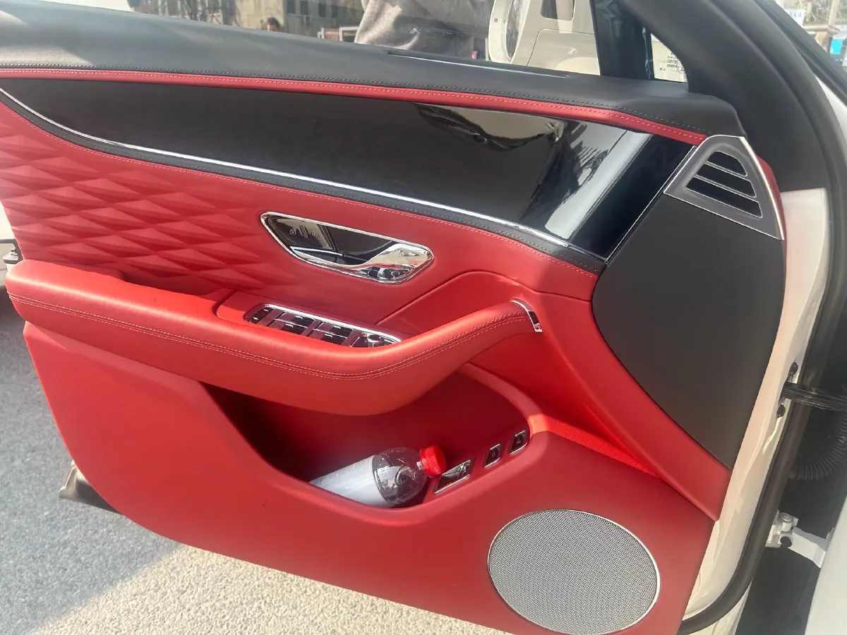 2022 Bentley Flying Spur 2.9T 416HP V6 8DCT PHEV 18KWH,autocango,china used car exporter,china ev exporter,chinese used car exporter,chinese used ev exporter